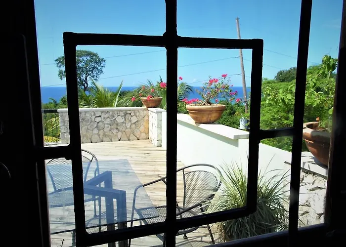 Mynt Retreat Bed & Breakfast
