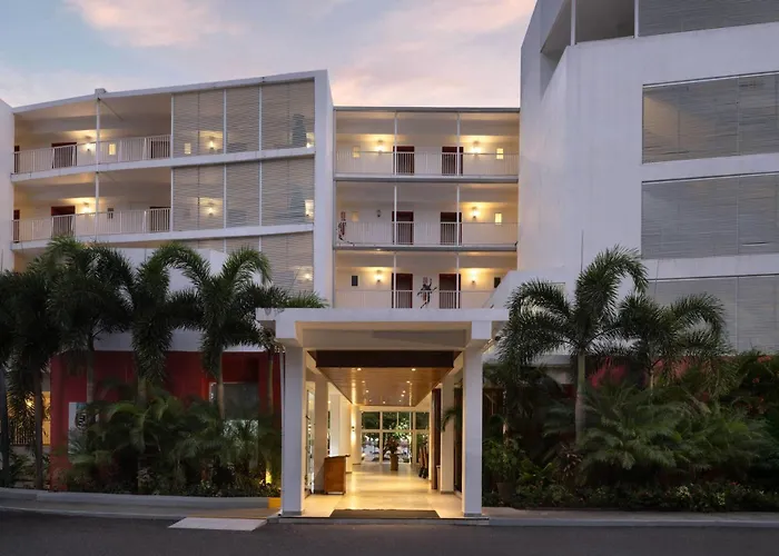 Ping Pong hotel: Grand Decameron Cornwall Beach, A Trademark All-Inclusive Resort